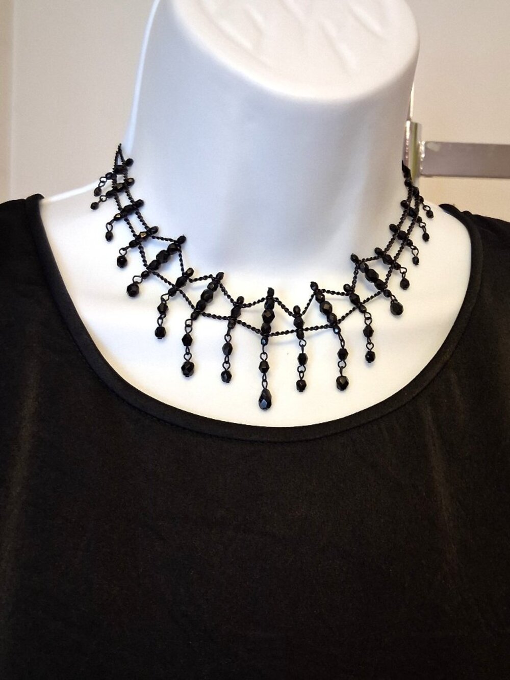 Liz Claiborne Vintage Black Beads Choker Necklace Timeless Fashion Jewelry